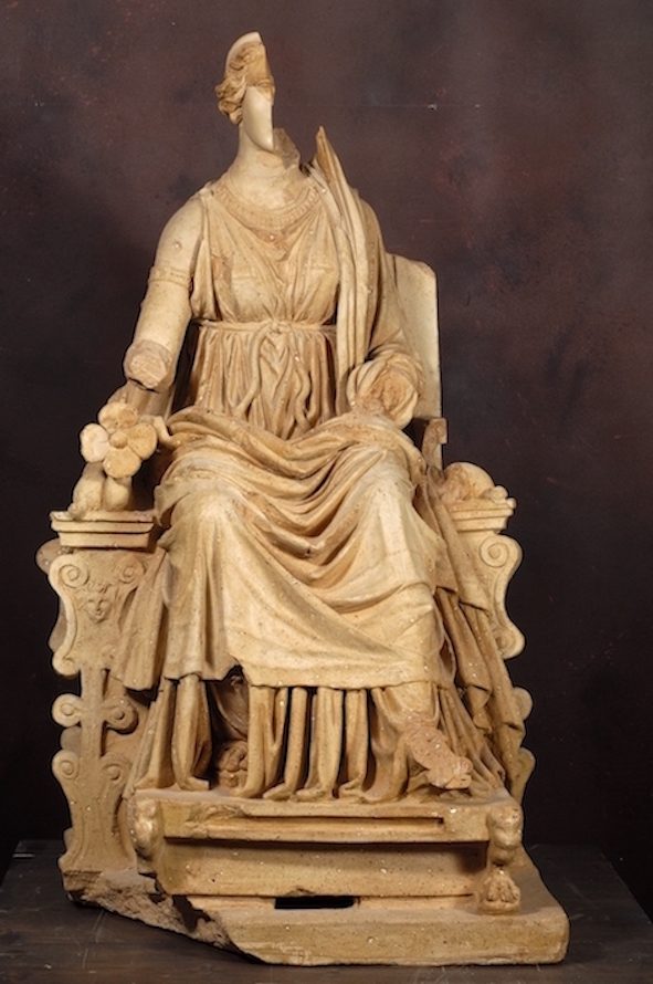 Angizia's statue.jpg